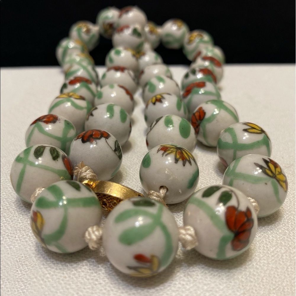 Vintage Hand Painted Bead Necklace